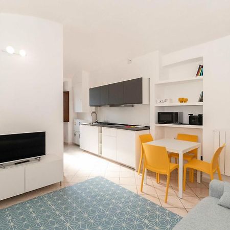 トリノColourful Flat San Donatoアパートメント エクステリア 写真