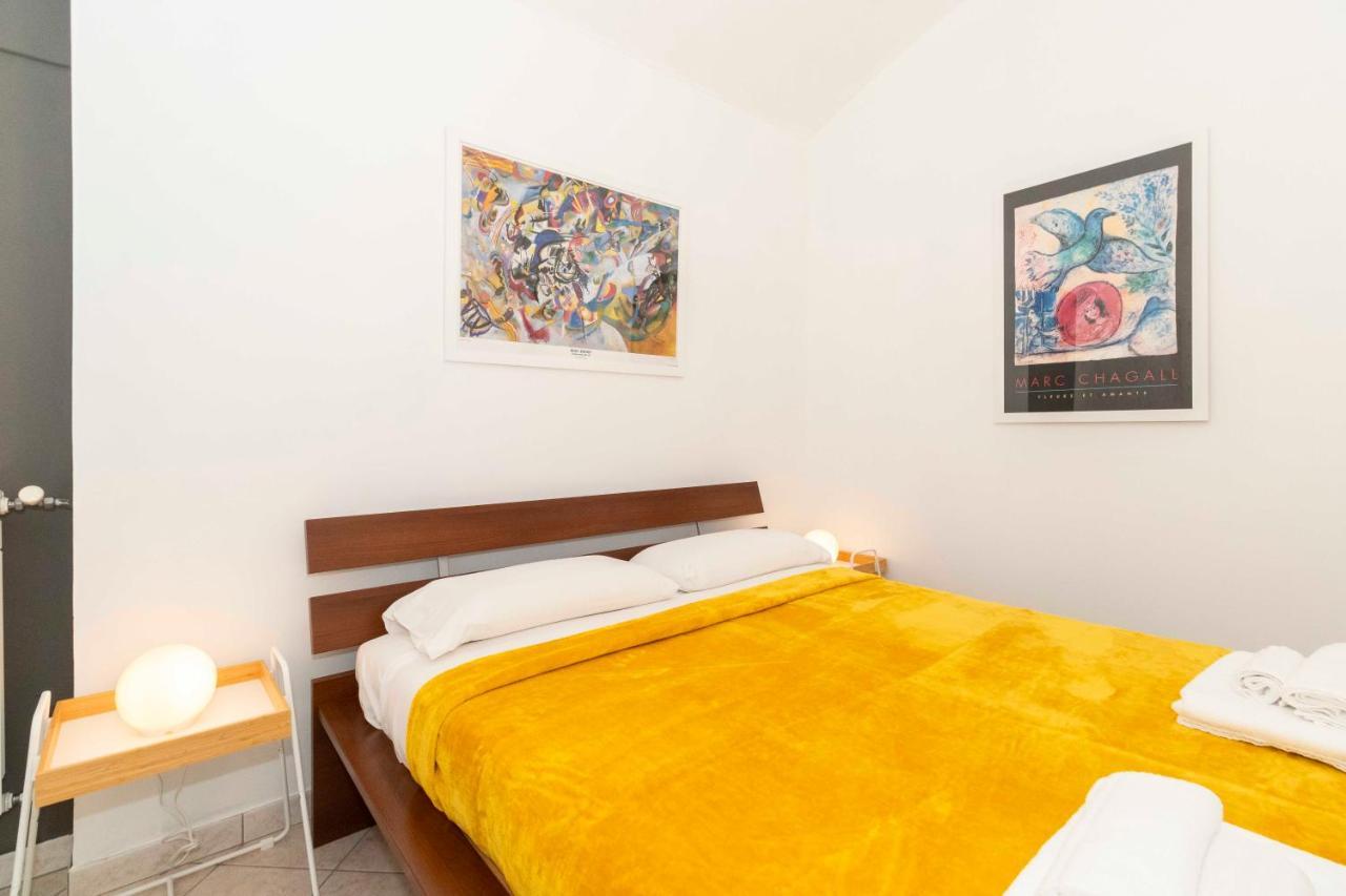 トリノColourful Flat San Donatoアパートメント エクステリア 写真