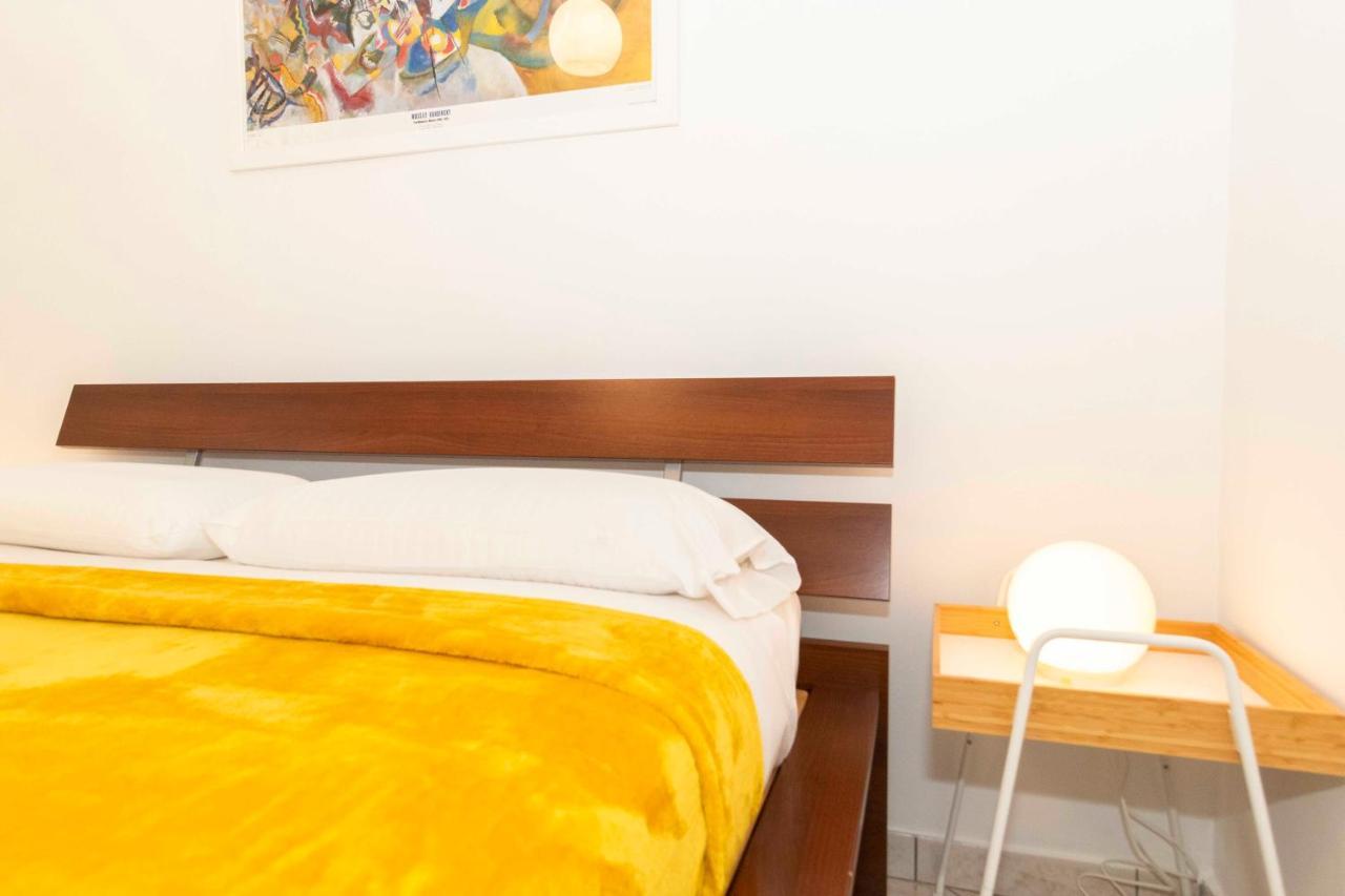 トリノColourful Flat San Donatoアパートメント エクステリア 写真